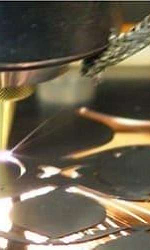 Gravação em placas de metal SP Gravação em placas de metal SP